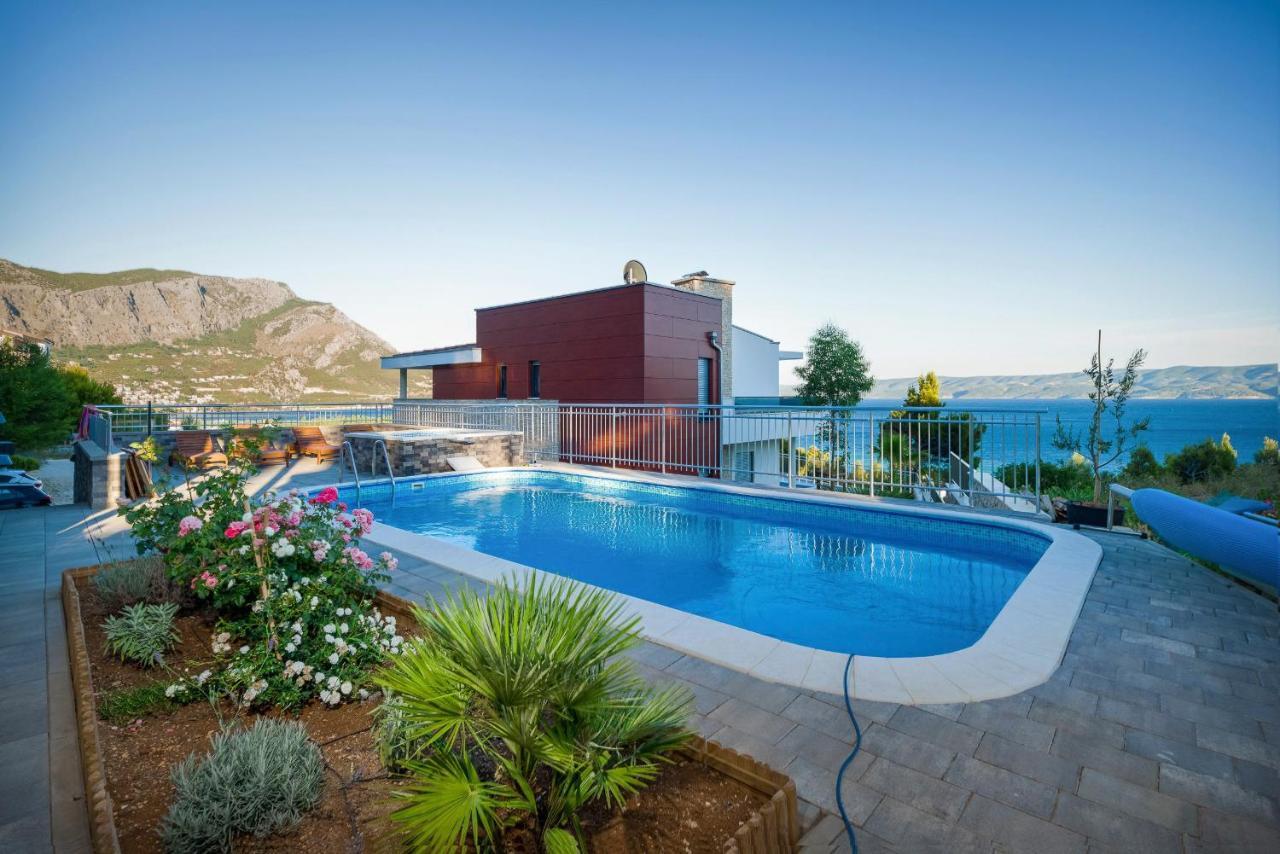Villa Sara With Sea View And Private Heated Pool Omiš Extérieur photo