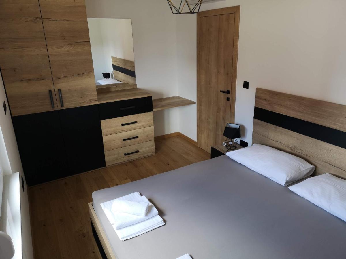 Villa Sara With Sea View And Private Heated Pool Omiš Extérieur photo