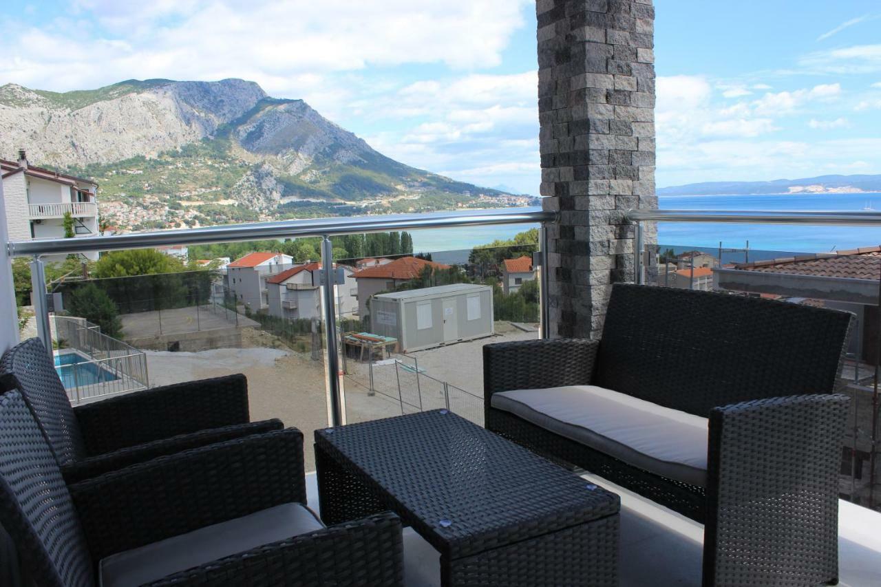 Villa Sara With Sea View And Private Heated Pool Omiš Extérieur photo