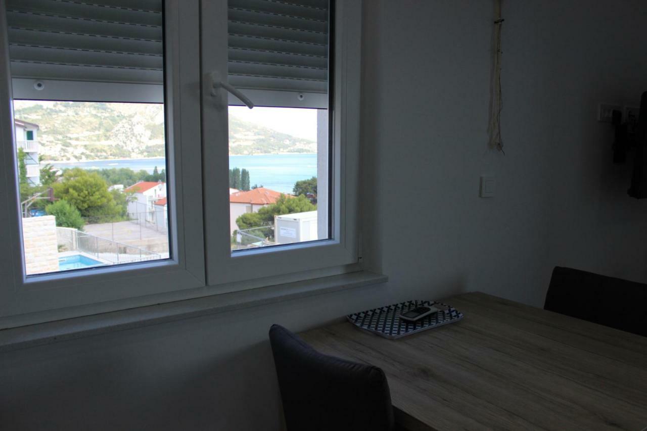 Villa Sara With Sea View And Private Heated Pool Omiš Extérieur photo