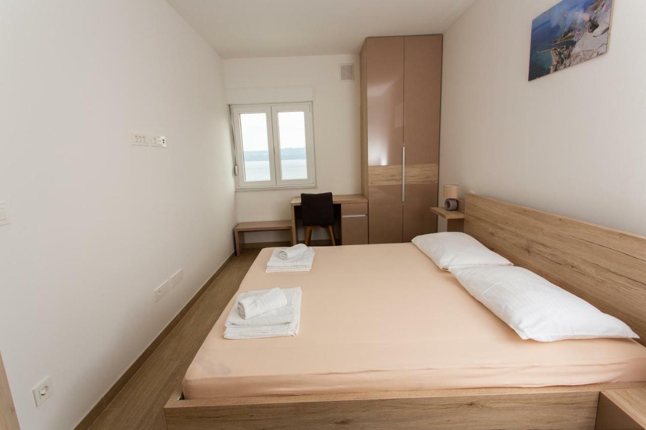 Villa Sara With Sea View And Private Heated Pool Omiš Extérieur photo